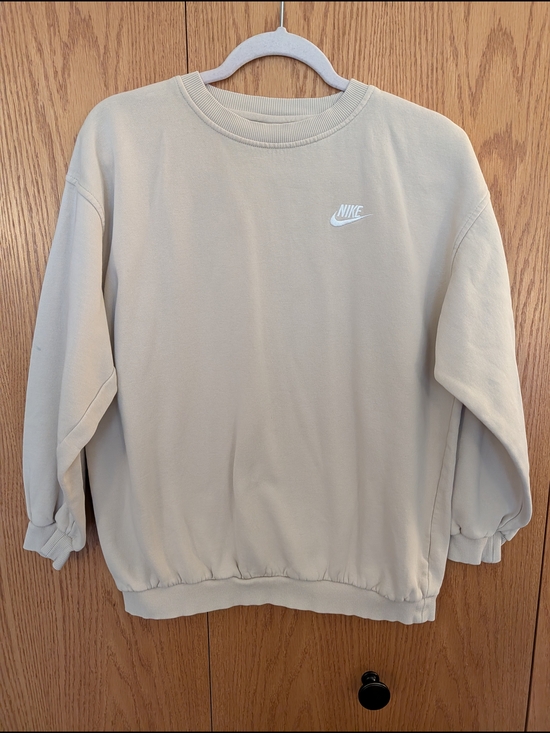 Nike Tops - Nike Crewneck Sweatshirt in Light Beige with White Swoosh